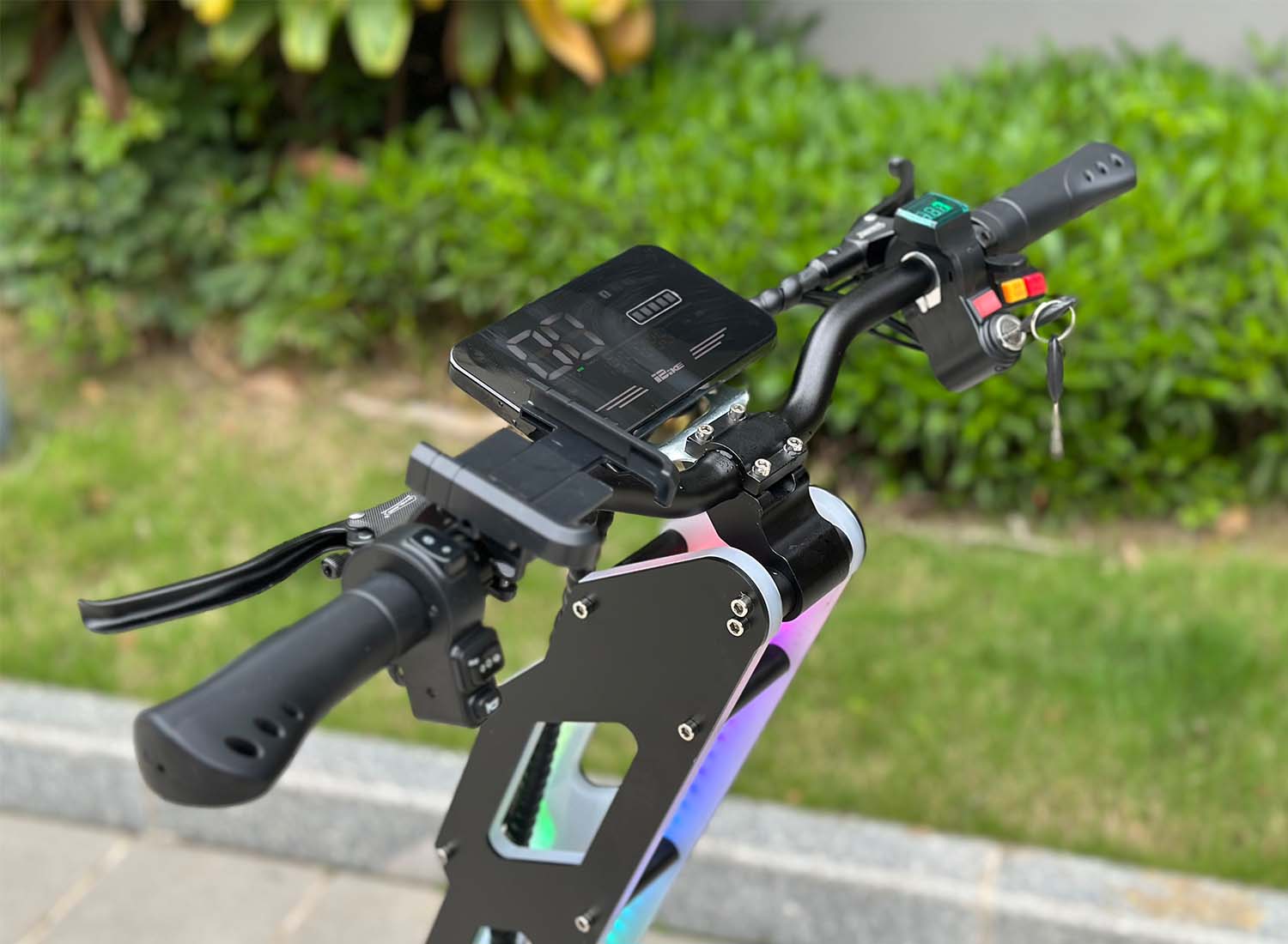 Freego D11 Landtiger Electric Scooter Foldable Dual Motor 4000W, speed 28mph ,Range 50 miles,D11.
