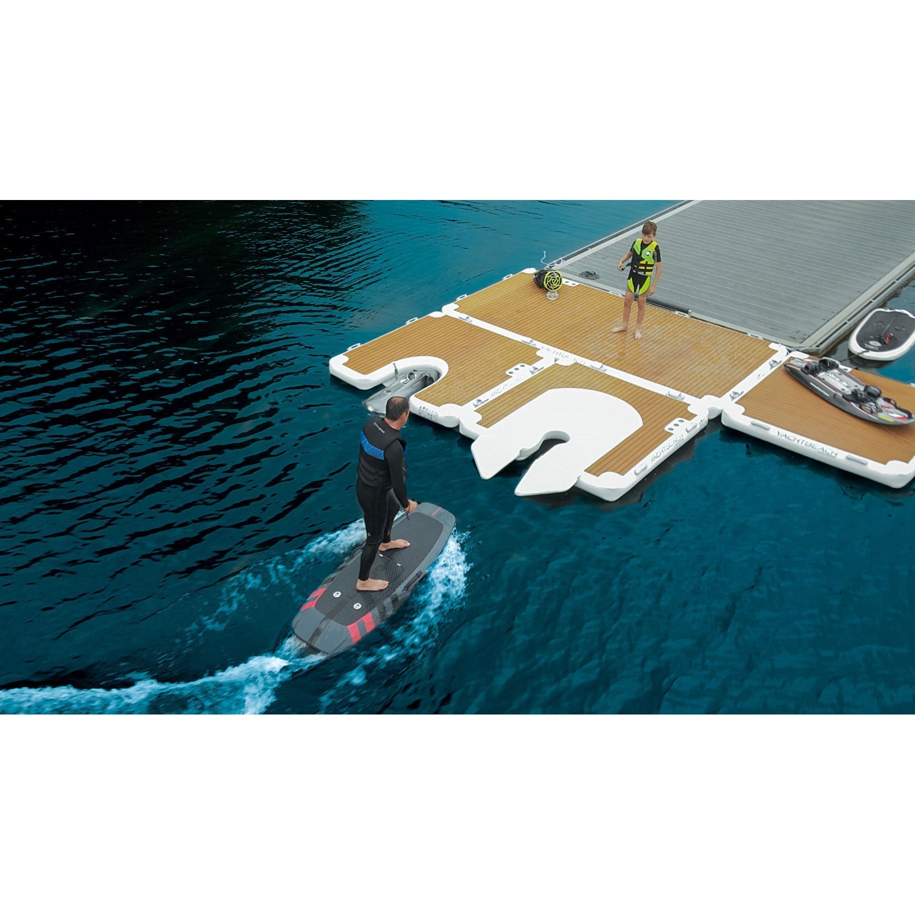 Yachtbeach Foil Dock Single 6'8" x 6'8"